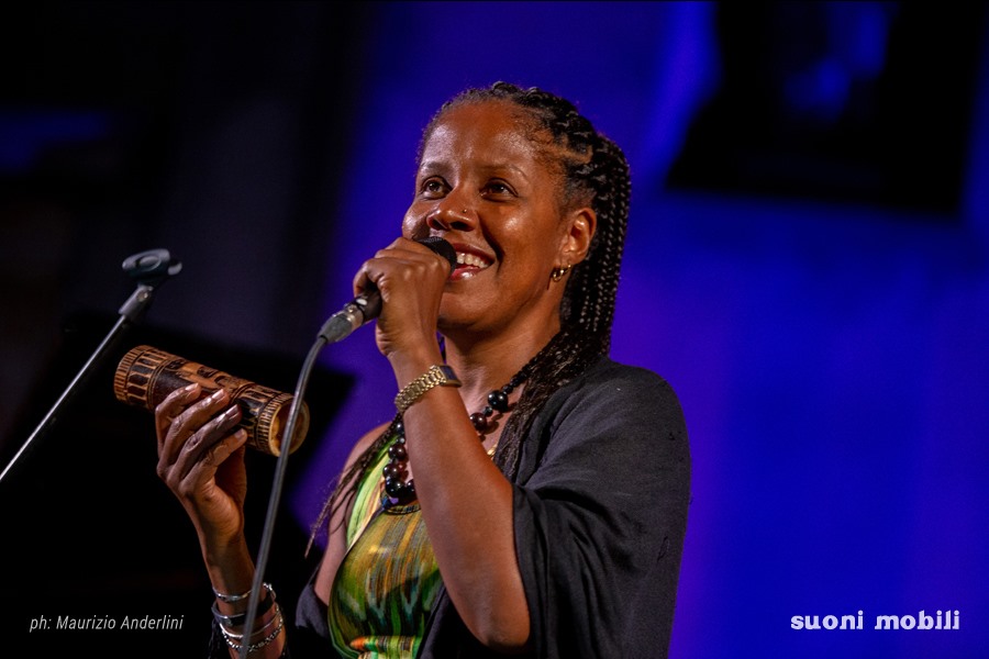 Gabriela Mendes @ Suoni Mobili – Verano Brianza (Mb), 10 luglio 2019