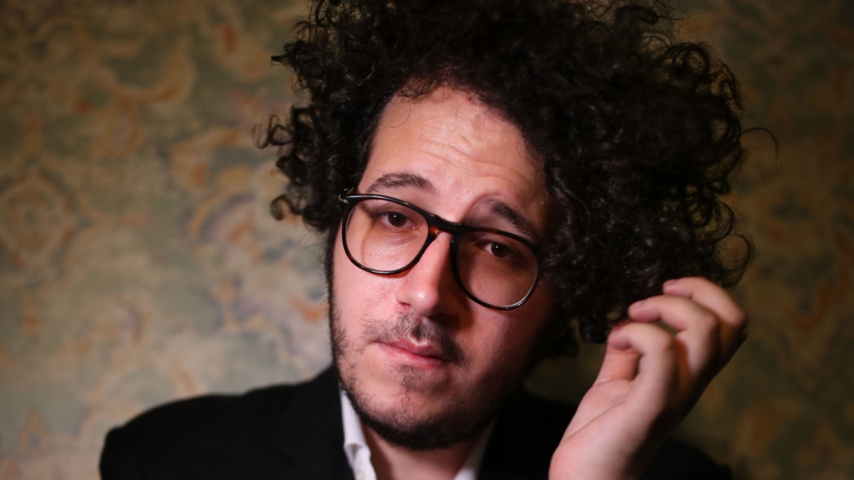 Nicolò Carnesi “Ho bisogno di dirti domani”: viaggio nel tempo tra Palermo e Milano