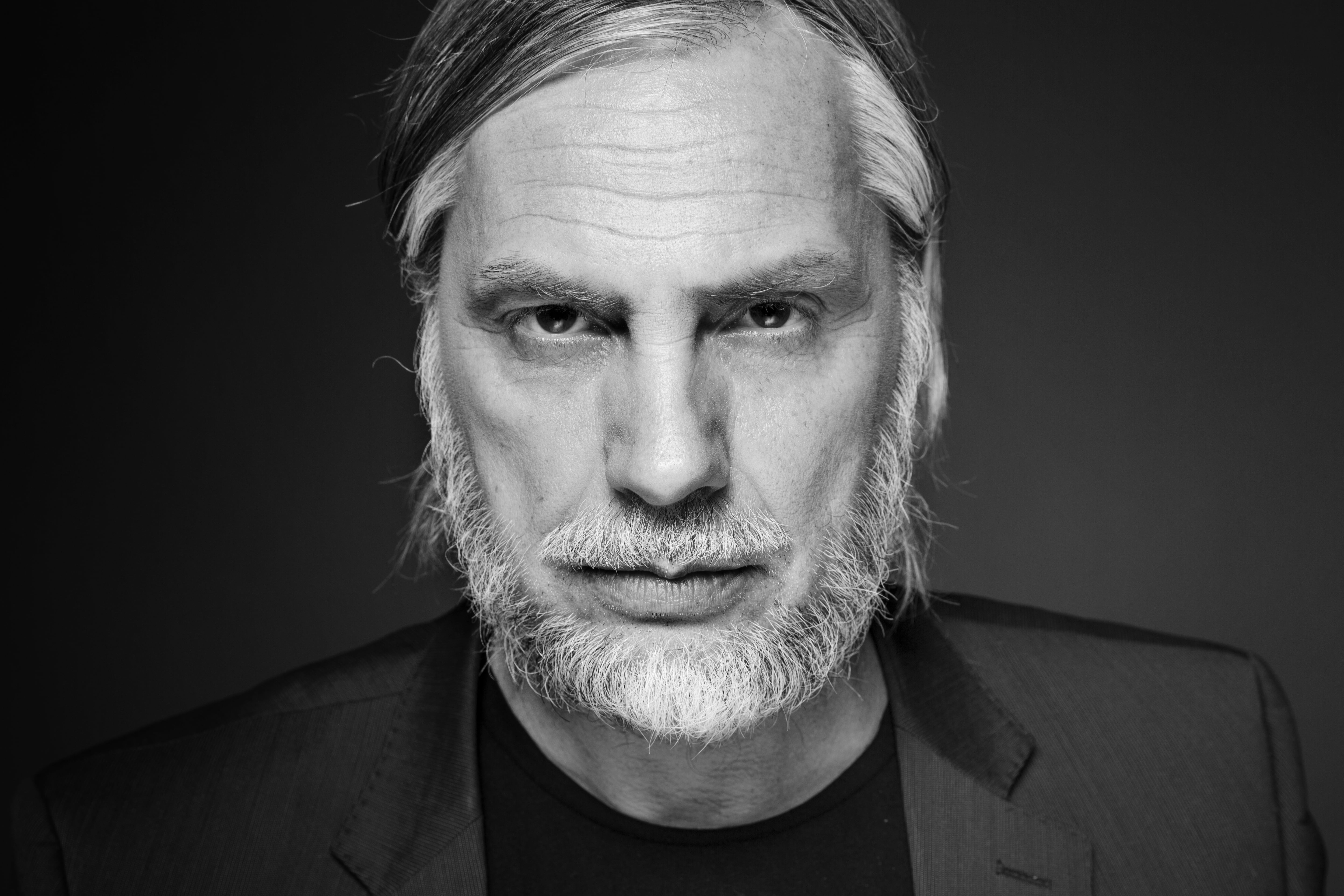 Paolo Benvegnù – Metafisica della parola