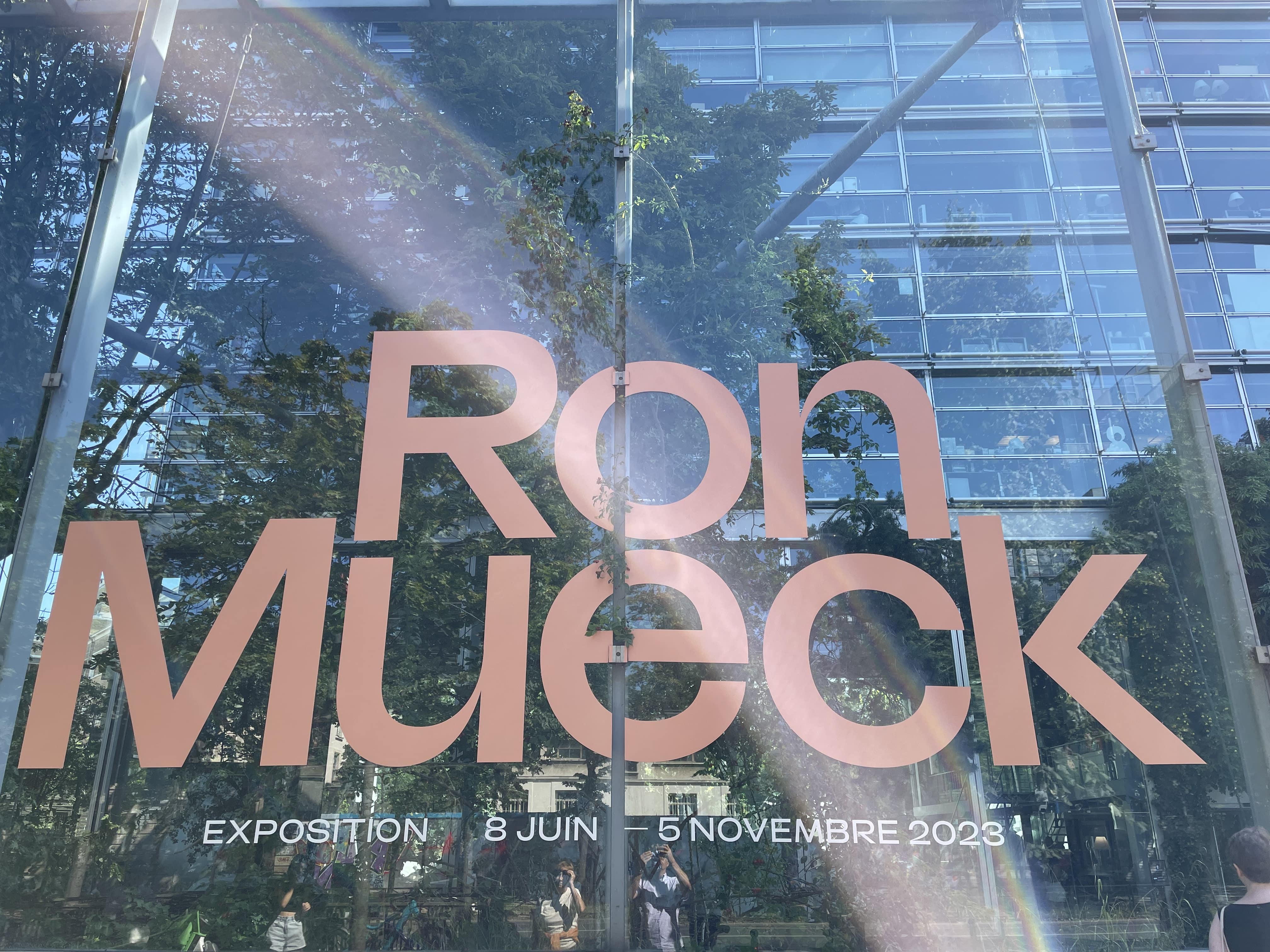 L’iper-irrealismo di Ron Mueck @ Fondation Cartier, Parigi