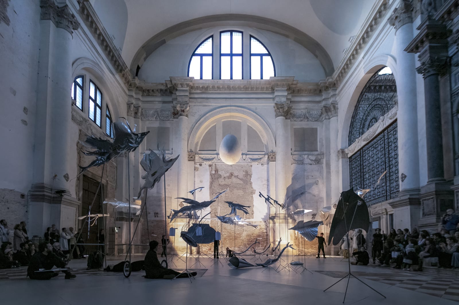 Ensemble lunare per mari in rivolta: una mostra che esplora i legami multispecie @ Ocean Space – Venezia