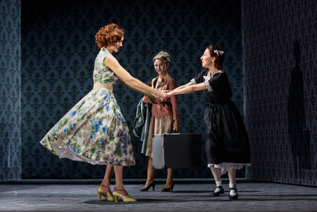 Il giro di vite / The Turn of the Screw @ Teatro Ivo Chiesa, Genova (fino al 26.10.24)