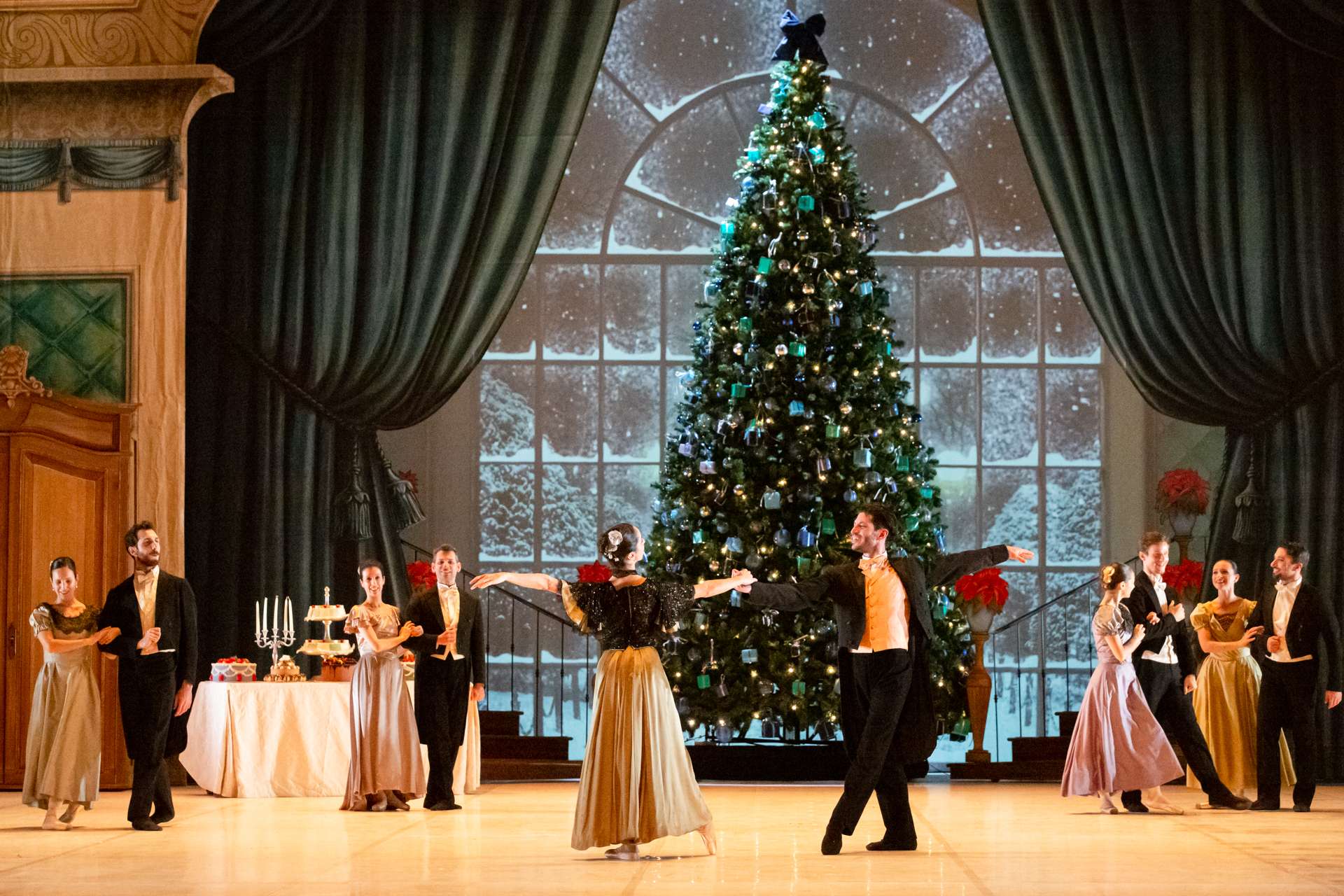 Lo Schiaccianoci – coreografia di Jean-Sebastien Colau e Vincenzo Veneruso @ Teatro Massimo,  Palermo